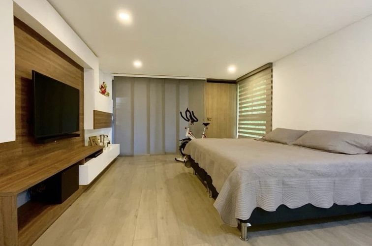 Casa de 4 alcobas en venta en Monteazul, Sabaneta, 528 m² · foto 7 de 16