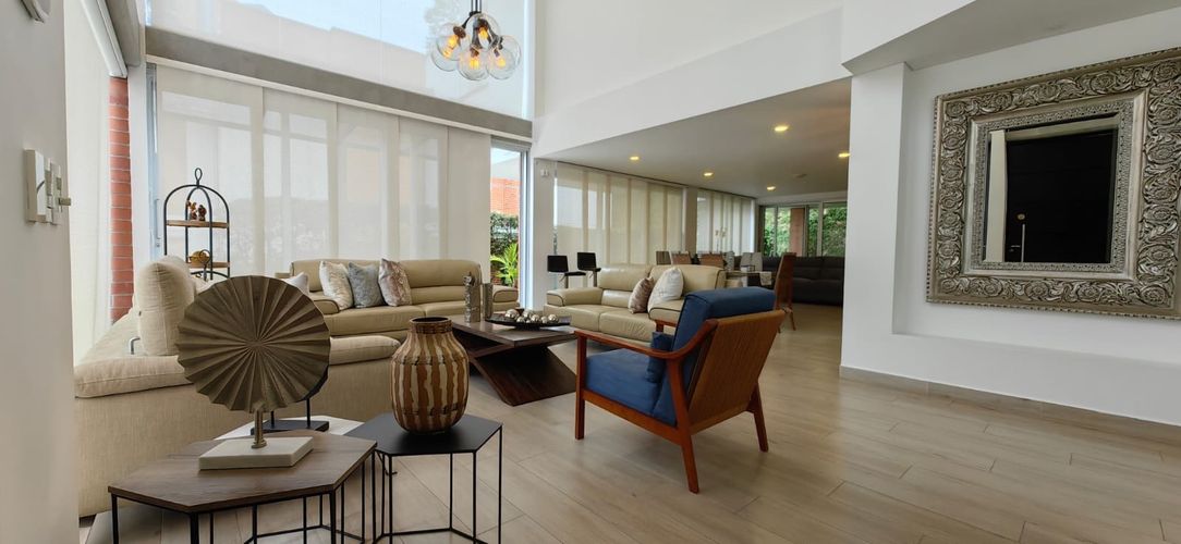 Casa de 4 alcobas en venta en Monteazul, Sabaneta, 528 m² · foto 8 de 16
