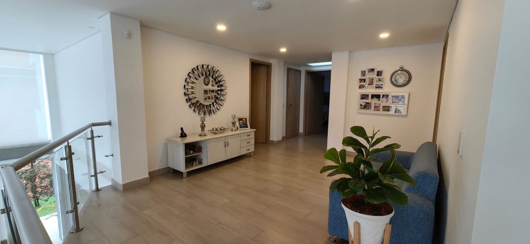 Casa de 4 alcobas en venta en Monteazul, Sabaneta, 528 m² · foto 16 de 16