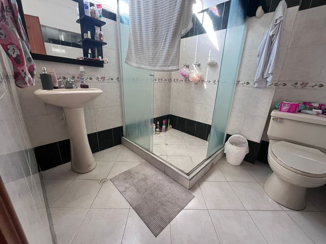 Casa de 5 alcobas en venta en Florida, Floridablanca, 246 m² · foto 4 de 16