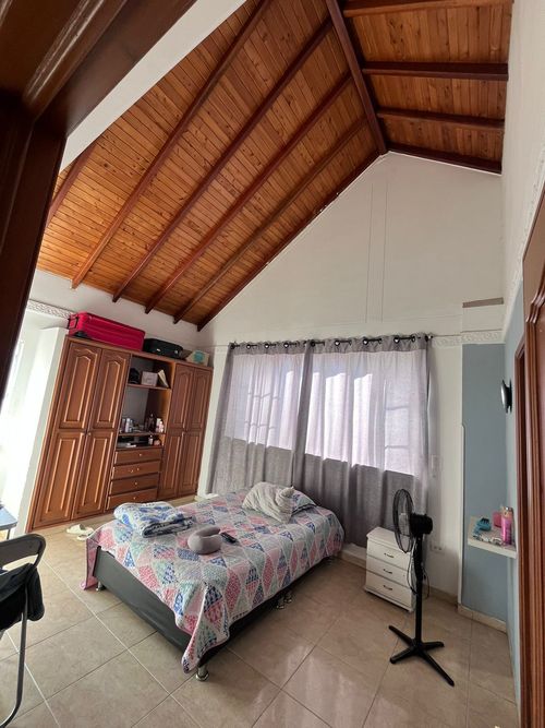 Casa de 5 alcobas en venta en Florida, Floridablanca, 246 m² · foto 5 de 16