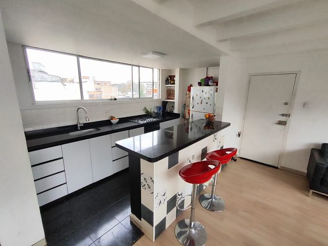 Apartamento de 2 alcobas en venta en La Castellana, Bogotá, 115 m² · foto 6 de 24