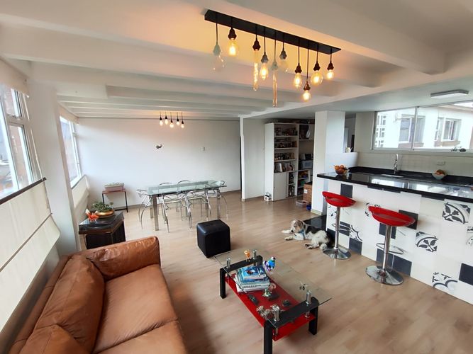 Apartamento de 2 alcobas en venta en La Castellana, Bogotá, 115 m² · foto 2 de 24