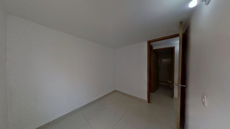 Apartamento de 3 alcobas en venta en Laguna Larga, Madrid, 51 m² · foto 2 de 24