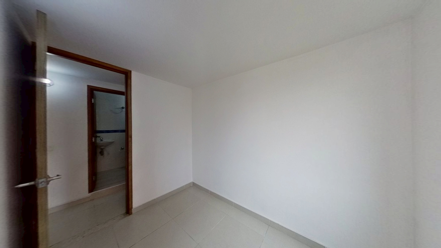 Apartamento de 3 alcobas en venta en Laguna Larga, Madrid, 51 m² · foto 3 de 24