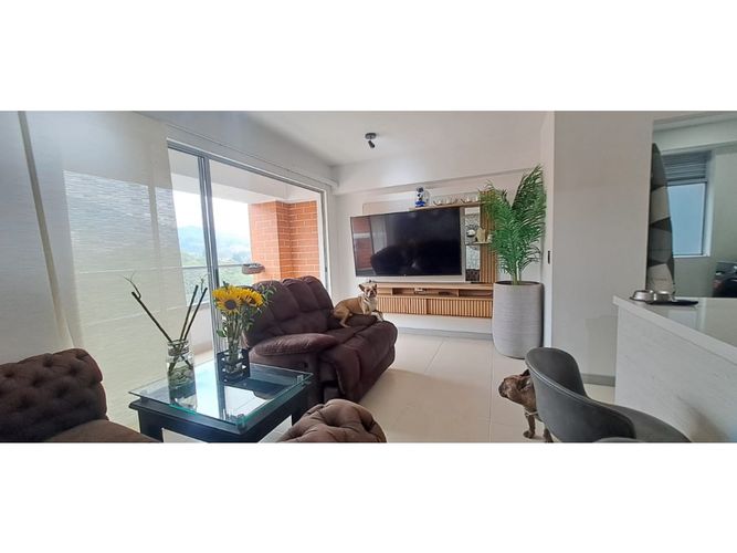 Apartamento de 3 alcobas en venta en Toledo, La Estrella, 73 m² · foto 3 de 24
