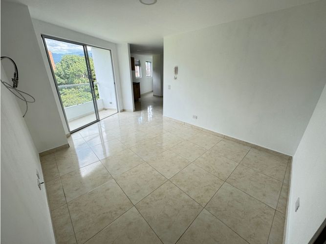 Apartamento de 3 alcobas en venta en Santa Ana, Itagüí, 65 m² · foto 8 de 14
