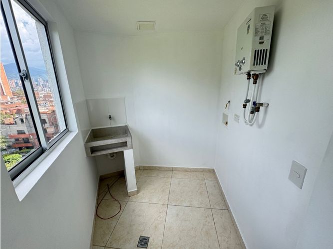 Apartamento de 3 alcobas en venta en Santa Ana, Itagüí, 65 m² · foto 9 de 14