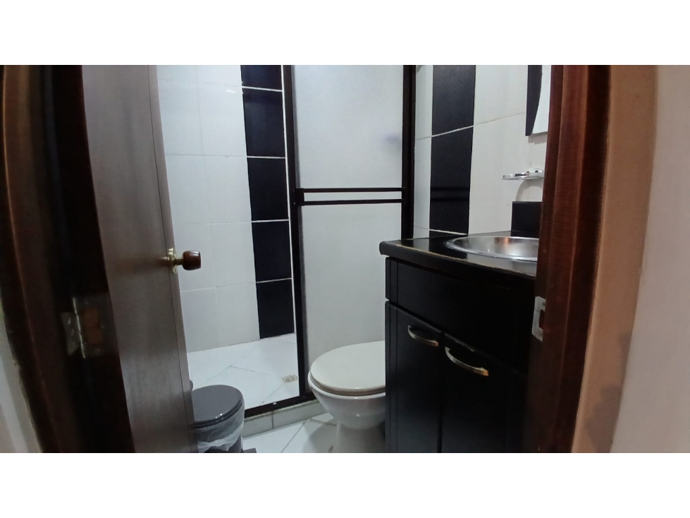Apartamento en venta en Balcones De Sevilla, Itagüí · foto 5 de 17