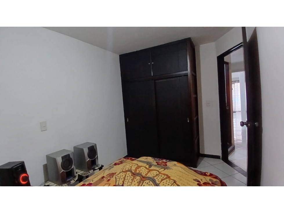 Apartamento en venta en Balcones De Sevilla, Itagüí · foto 10 de 17
