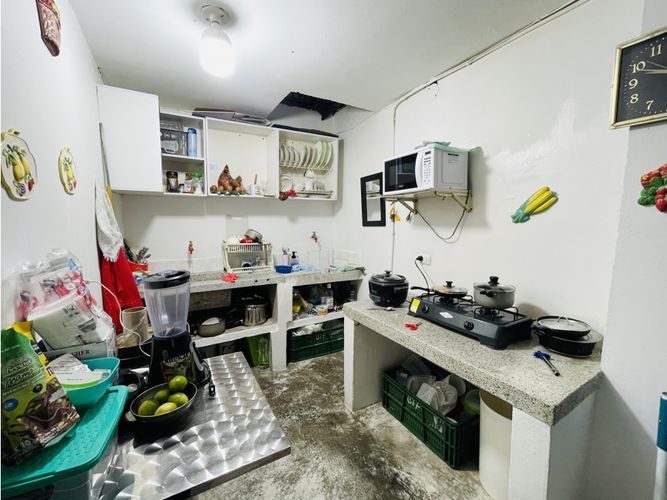 Casa de 4 alcobas en venta en Los Cerros El Vergel, Medellín, 162 m² · foto 2 de 20