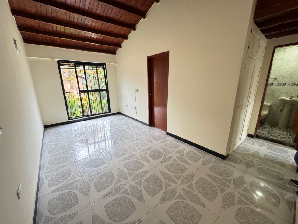 Apartamento en venta en San Antonio De Prado, Medellín · foto 3 de 15