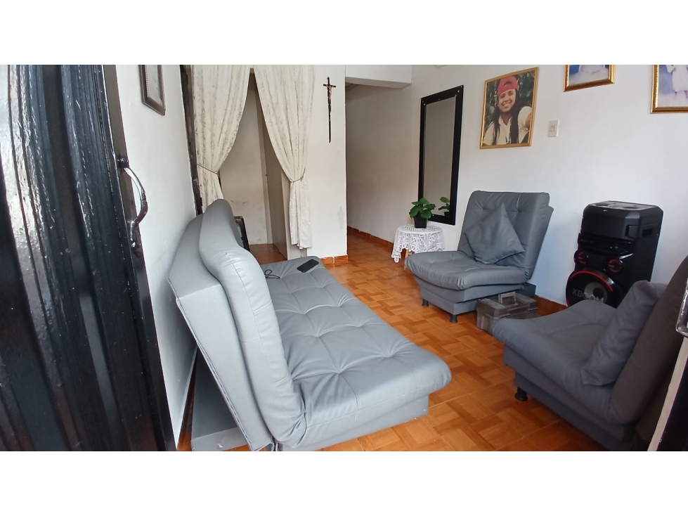 Apartamento en venta en Girardot, Medellín · foto 2 de 18