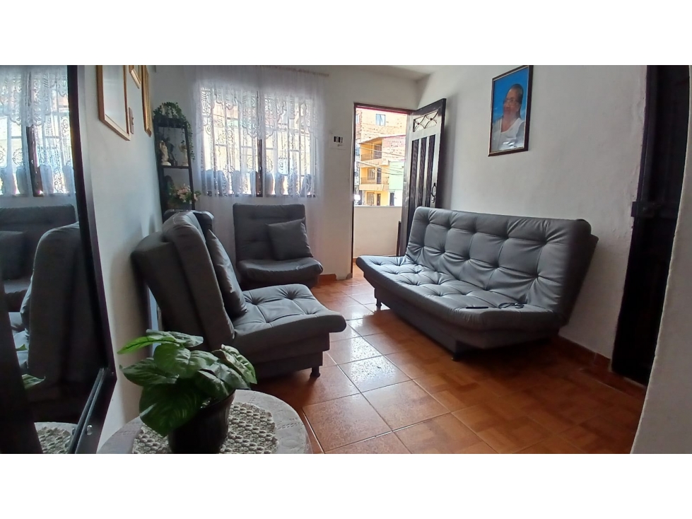 Apartamento en venta en Girardot, Medellín · foto 3 de 18