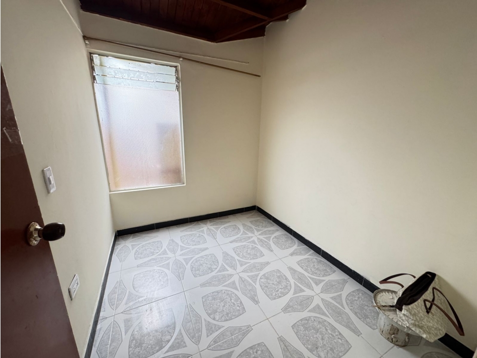 Apartamento en venta en San Antonio De Prado, Medellín · foto 10 de 15