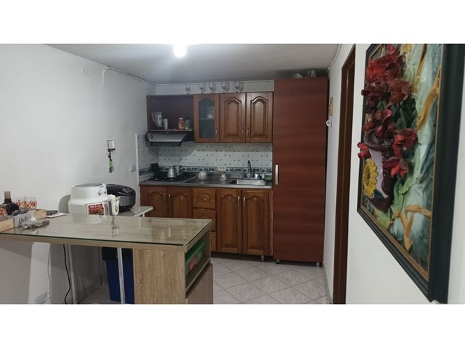 Apartamento en venta en Florencia, Medellín · foto 3 de 14