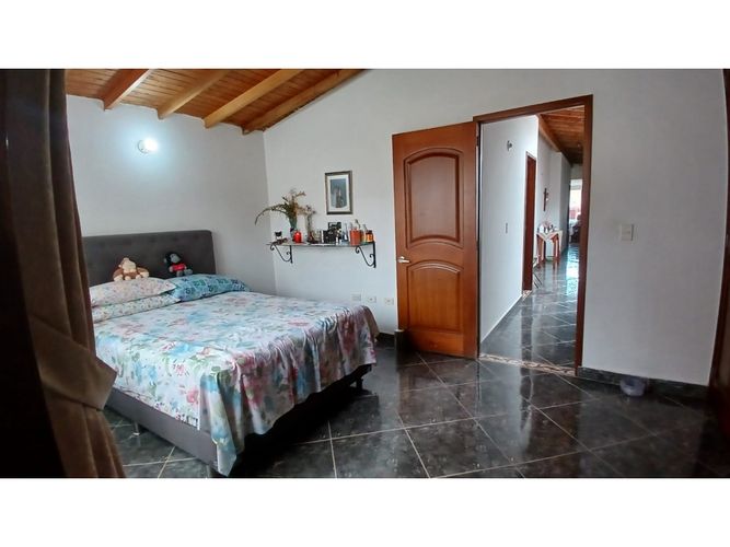 Casa en venta en Fatima, Itagüí · foto 6 de 24