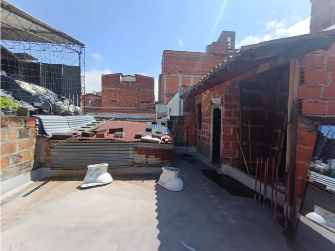 Lote en venta en Centro, Itagüí, 141 m² · foto 2 de 9