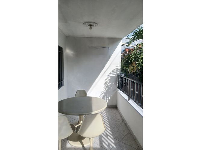 Casa en venta en San Pio X, Itagüí · foto 8 de 23