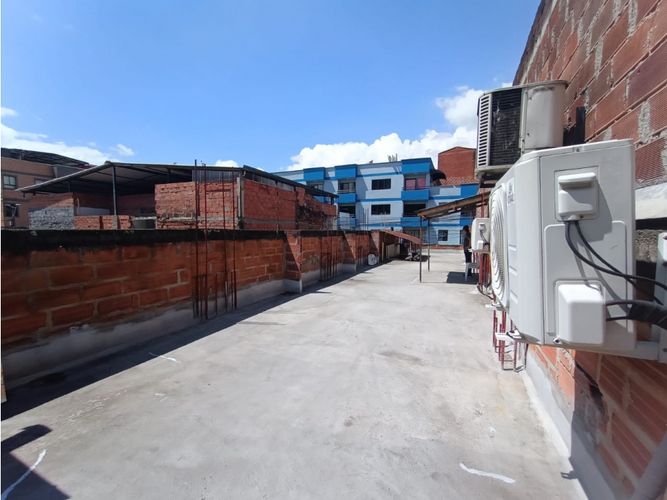 Lote en venta en Centro, Itagüí, 141 m² · foto 4 de 9