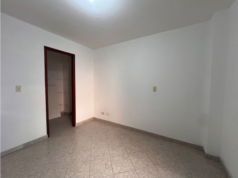 Apartamento en venta en San Javier, Itagüí · foto 11 de 17