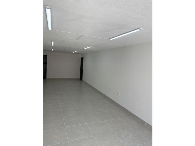 Oficina en venta en La Candelaria, Medellín, 48 m² · foto 5 de 13