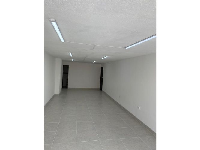 Oficina en venta en La Candelaria, Medellín, 48 m² · foto 6 de 13