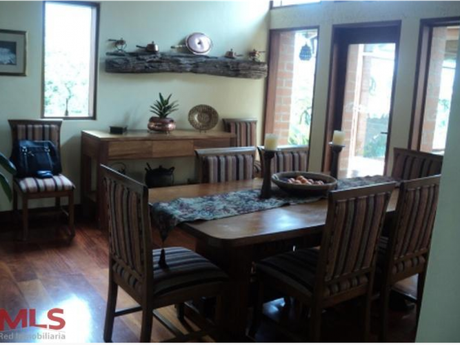Casa de 4 alcobas en venta en Asturias, La Estrella, 400 m² · foto 5 de 17