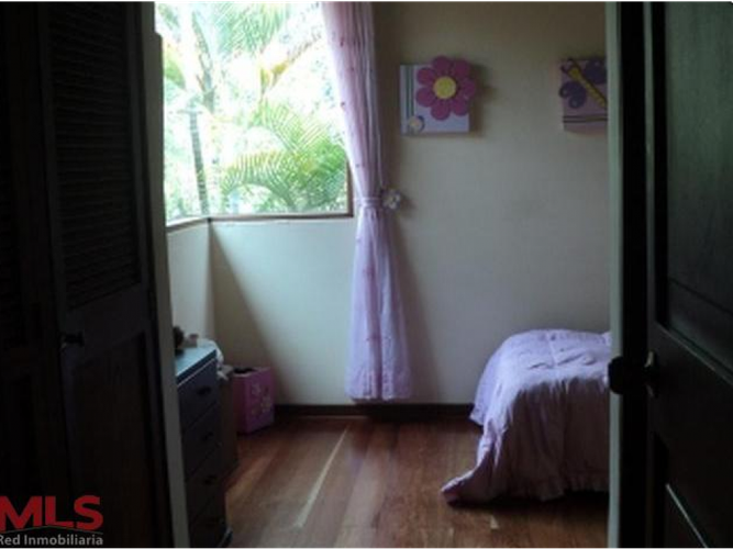 Casa de 4 alcobas en venta en Asturias, La Estrella, 400 m² · foto 6 de 17