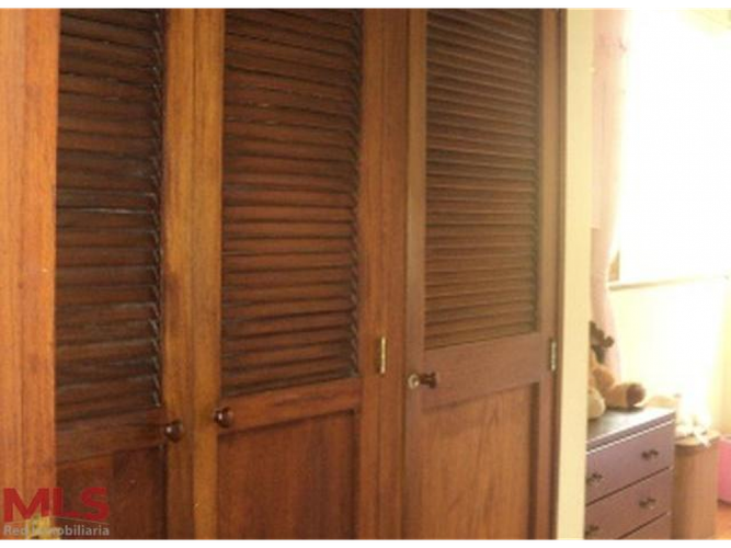 Casa de 4 alcobas en venta en Asturias, La Estrella, 400 m² · foto 7 de 17