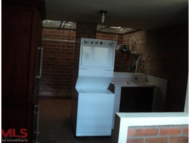 Casa de 4 alcobas en venta en Asturias, La Estrella, 400 m² · foto 12 de 17