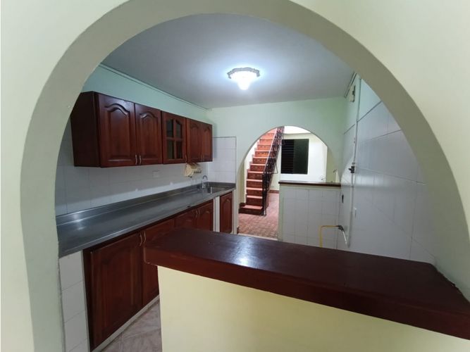 Casa de 3 alcobas en venta en Santa Maria No. 3, Itagüí, 178 m² · foto 2 de 17