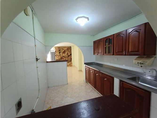 Casa de 3 alcobas en venta en Santa Maria No. 3, Itagüí, 178 m² · foto 3 de 17