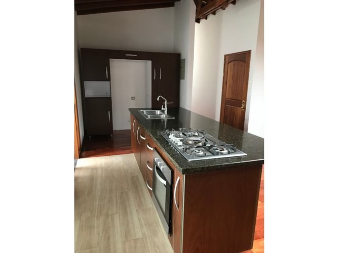 Casa en venta en Cabecera San Antonio De Prado, Medellín, 135 m² · foto 2 de 20