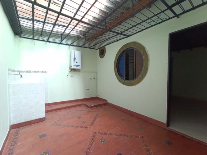 Casa de 3 alcobas en venta en Santa Maria No. 3, Itagüí, 178 m² · foto 15 de 17