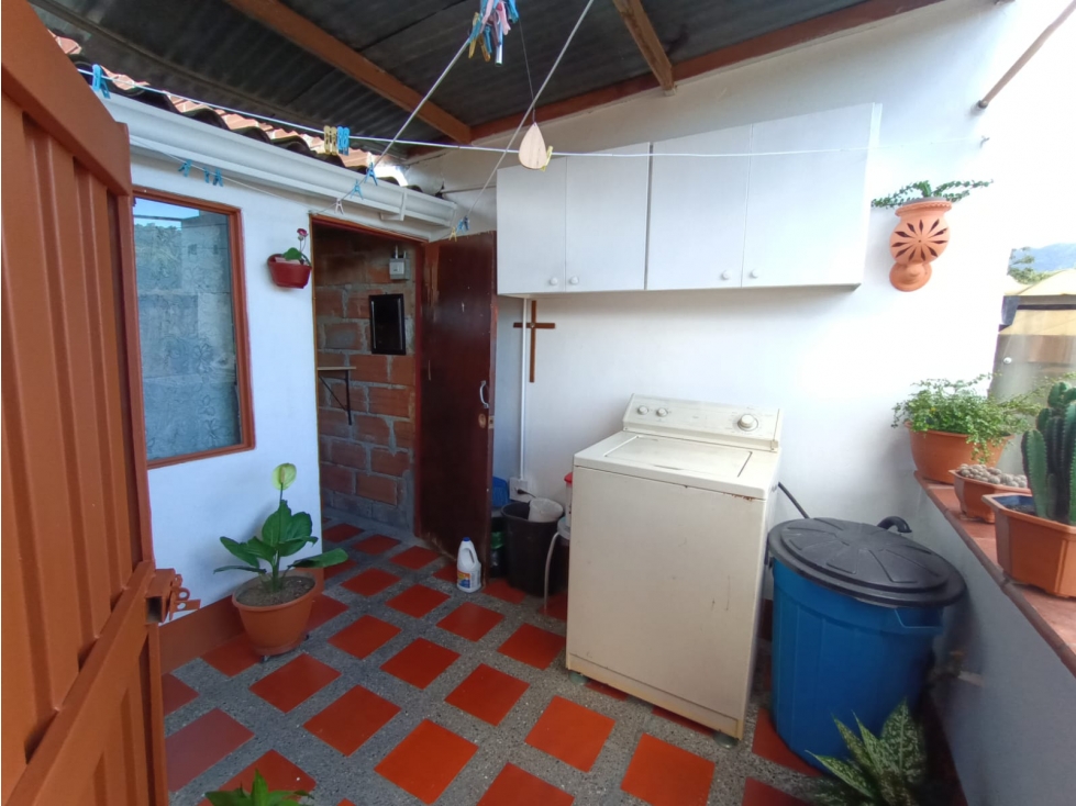 Casa de 3 alcobas en venta en San Francisco, Itagüí, 124 m² · foto 9 de 15