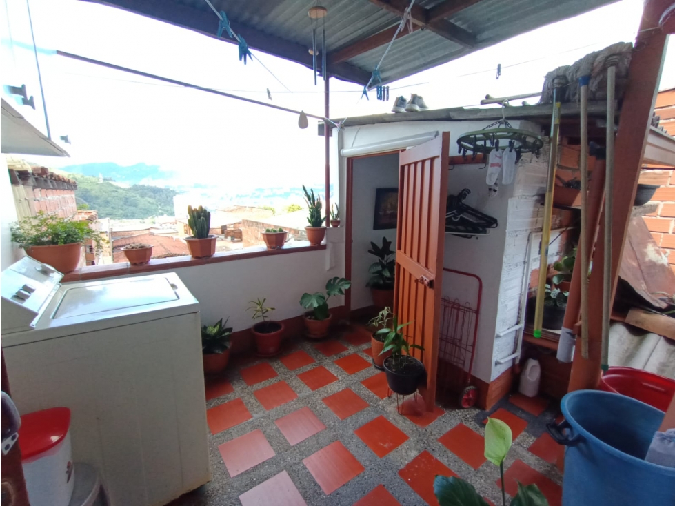 Casa de 3 alcobas en venta en San Francisco, Itagüí, 124 m² · foto 13 de 15