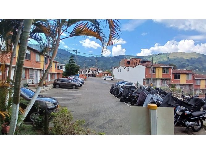 Casa de 6 alcobas en venta en Cabecera San Antonio De Prado, Medellín, 120 m² · foto 18 de 24
