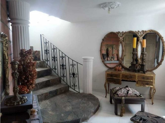 Apartamento de 3 alcobas en venta en Malta, Itagüí, 140 m² · foto 2 de 13