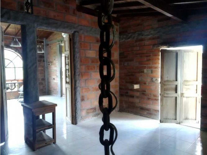 Apartamento de 3 alcobas en venta en Malta, Itagüí, 140 m² · foto 5 de 13