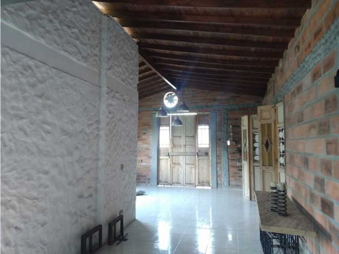 Apartamento de 3 alcobas en venta en Malta, Itagüí, 140 m² · foto 10 de 13