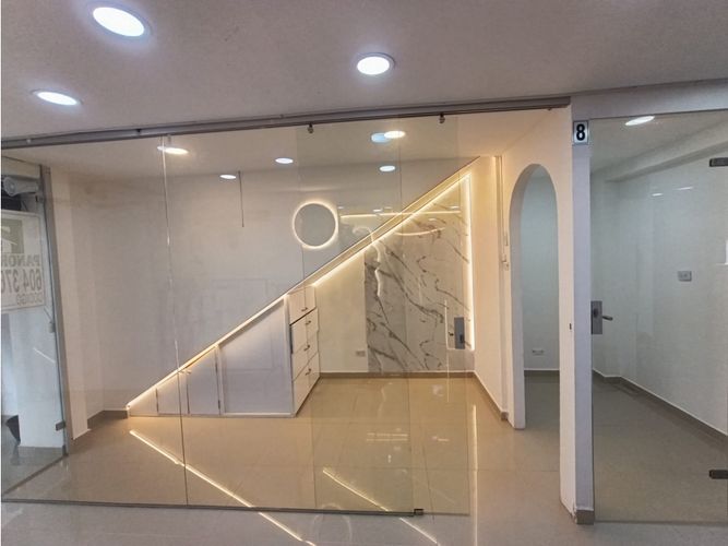 Local en venta en Viviendas Del Sur, Itagüí, 103 m² · foto 2 de 24