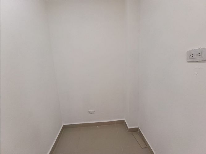 Local en venta en Viviendas Del Sur, Itagüí, 103 m² · foto 14 de 24