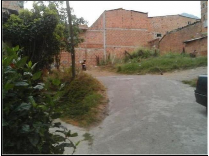 Lote en venta en El Tablazo - Canoas, Copacabana, 329 m² · foto 2 de 5
