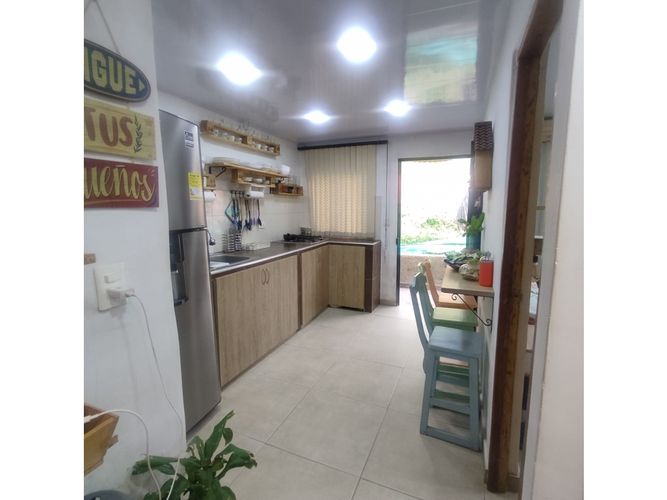 Apartaestudio en venta en Tablazo, Itagüí, 54 m² · foto 2 de 12