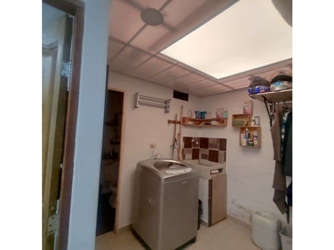 Apartaestudio en venta en Tablazo, Itagüí, 54 m² · foto 9 de 12