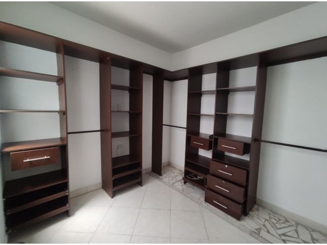 Casa de 5 alcobas en venta en Satexco, Itagüí, 115 m² · foto 10 de 24