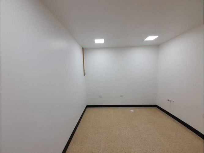 Local en venta en Suramérica, La Estrella, 11 m² · foto 3 de 8