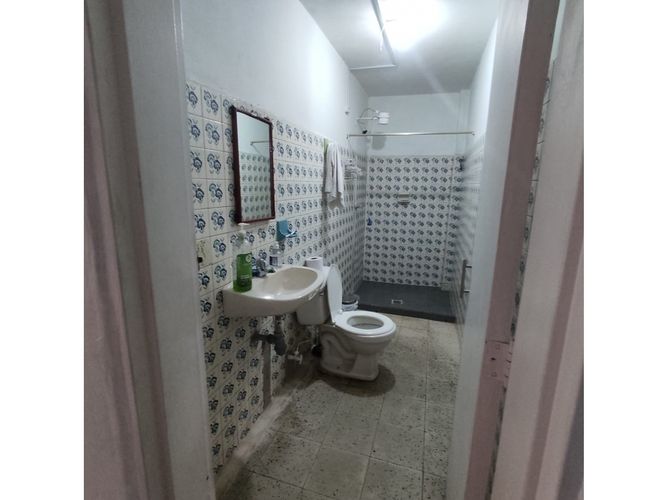 Casa de 12 alcobas en venta en San Gabriel, Itagüí, 256 m² · foto 9 de 24