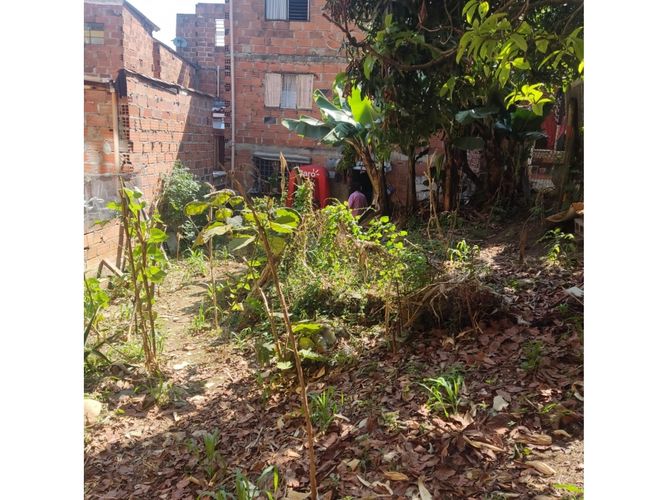 Casa de 12 alcobas en venta en San Gabriel, Itagüí, 256 m² · foto 13 de 24